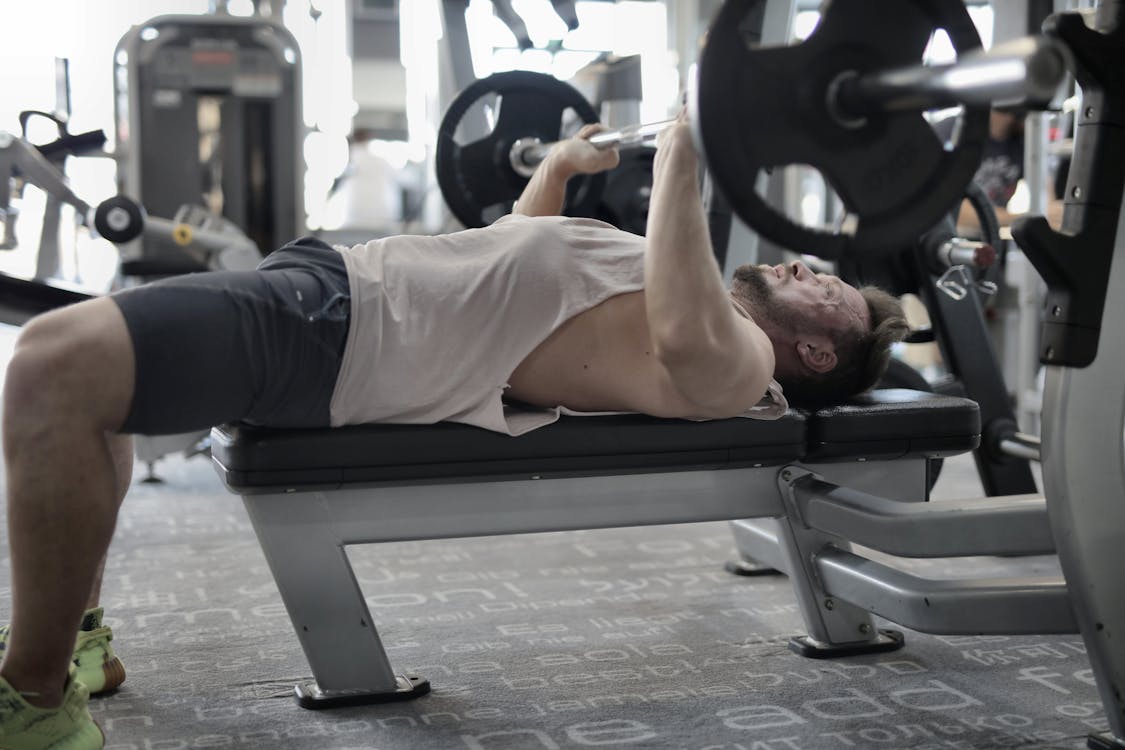 How to Build Muscle in the UK: The Science-Based Guide British Bodybuilders Actually Need — Anabolic Guide UK